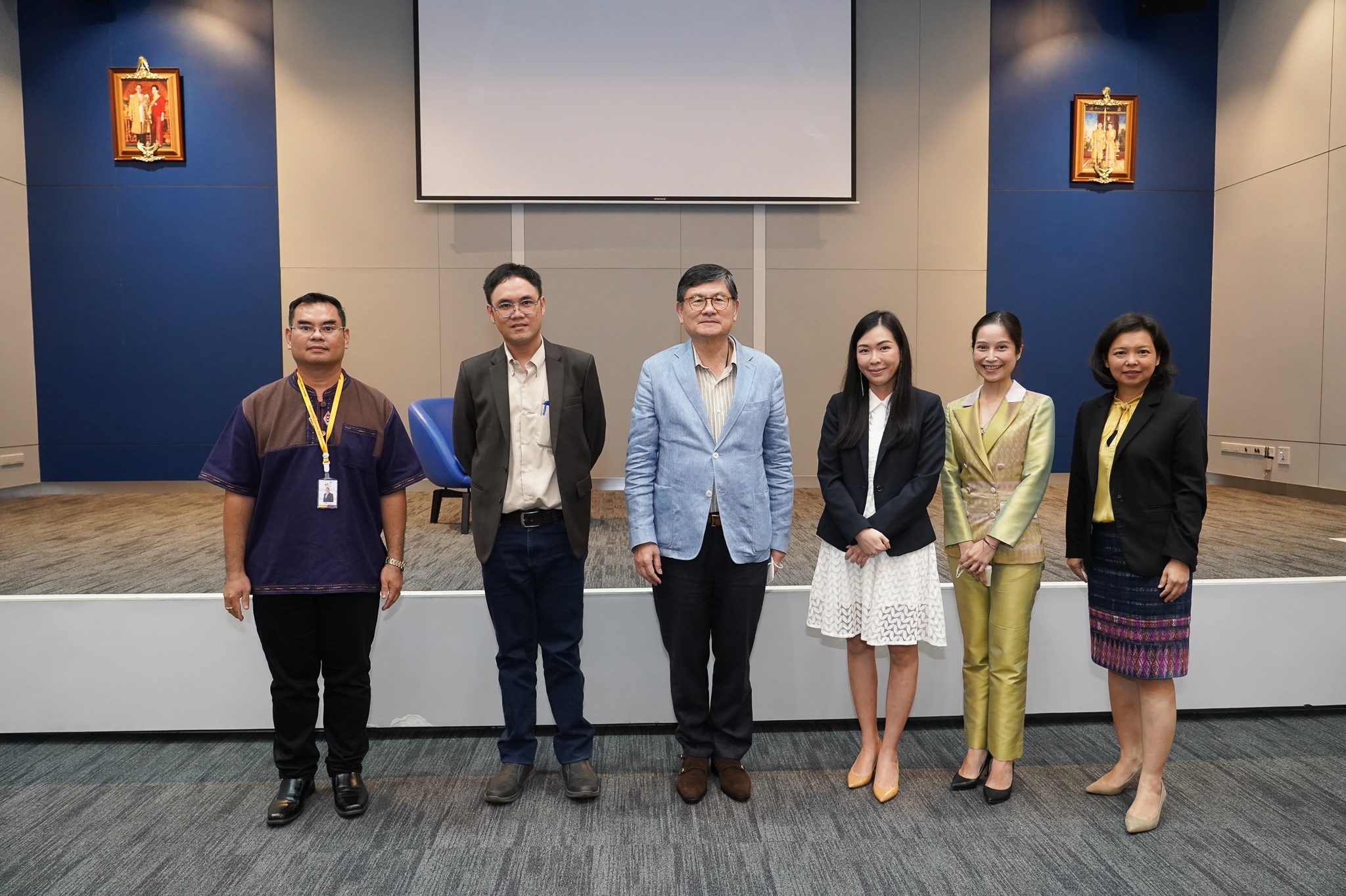 LINE ALBUM ธัชชา จากเรือกสวนสู่สำเภา 220527 2