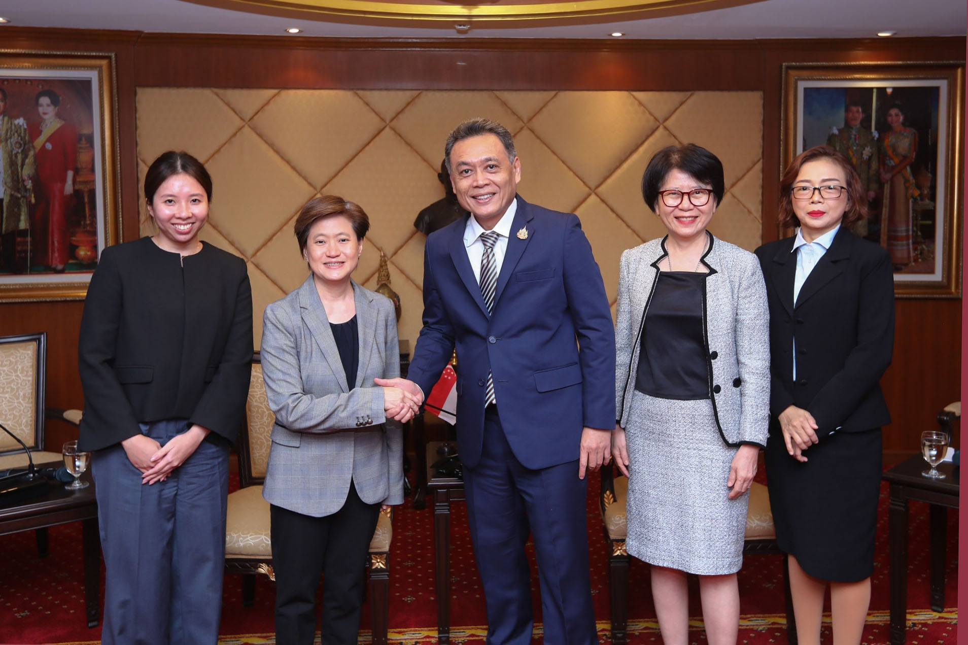 LINE ALBUM 2024.5.16 240517 1