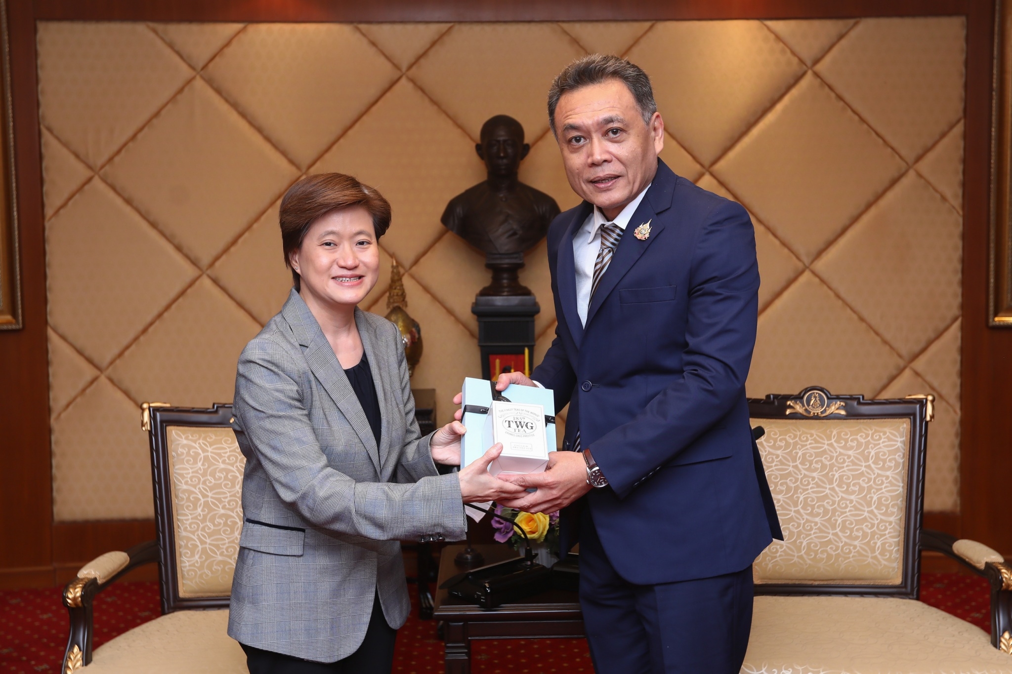 LINE ALBUM 2024.5.16 240517 6