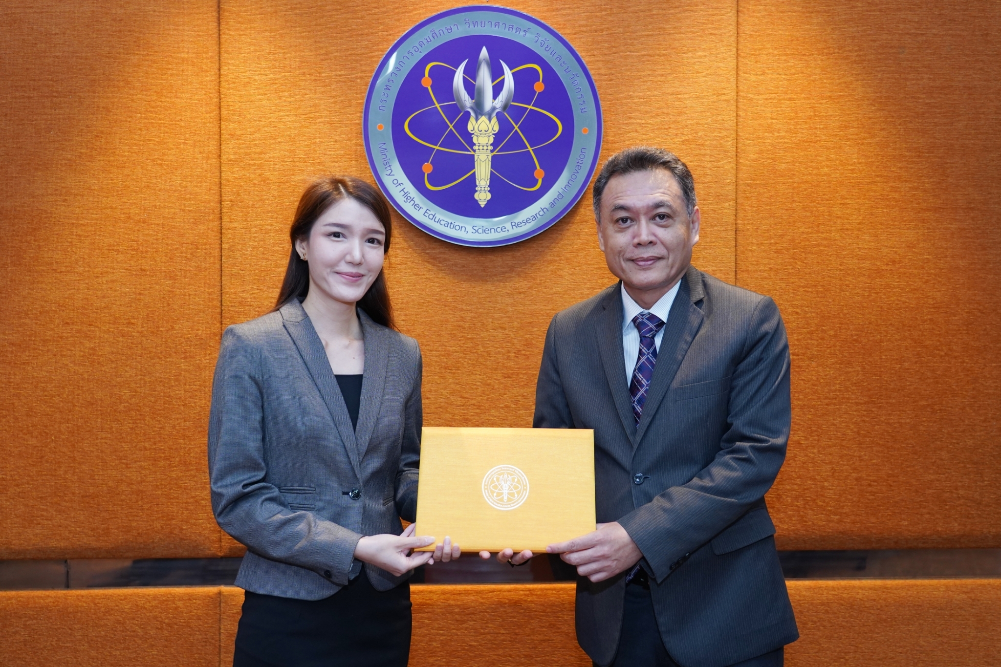 LINE ALBUM 2024.5.21 240521 3