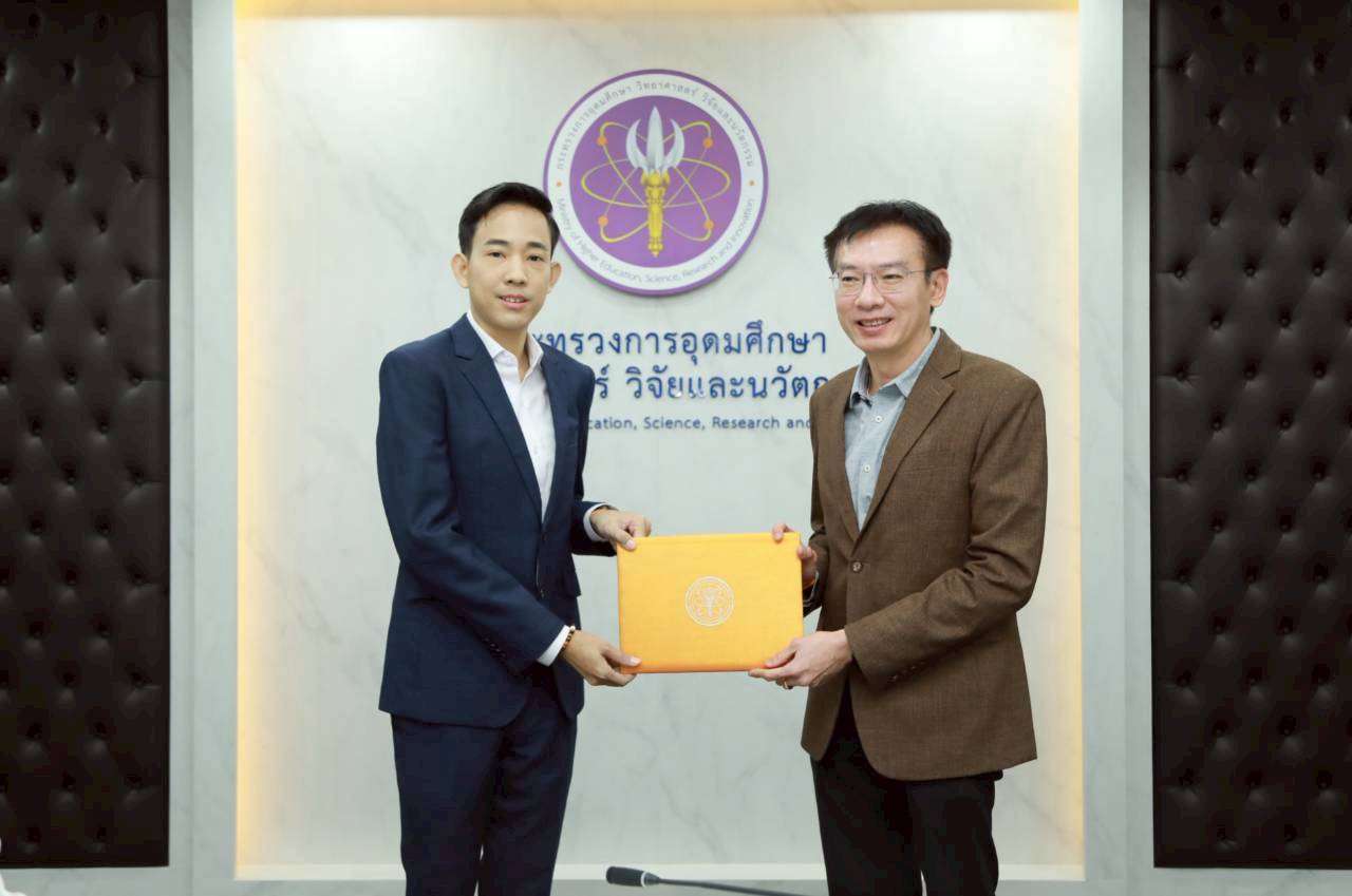 LINE ALBUM 2282025 250822 12