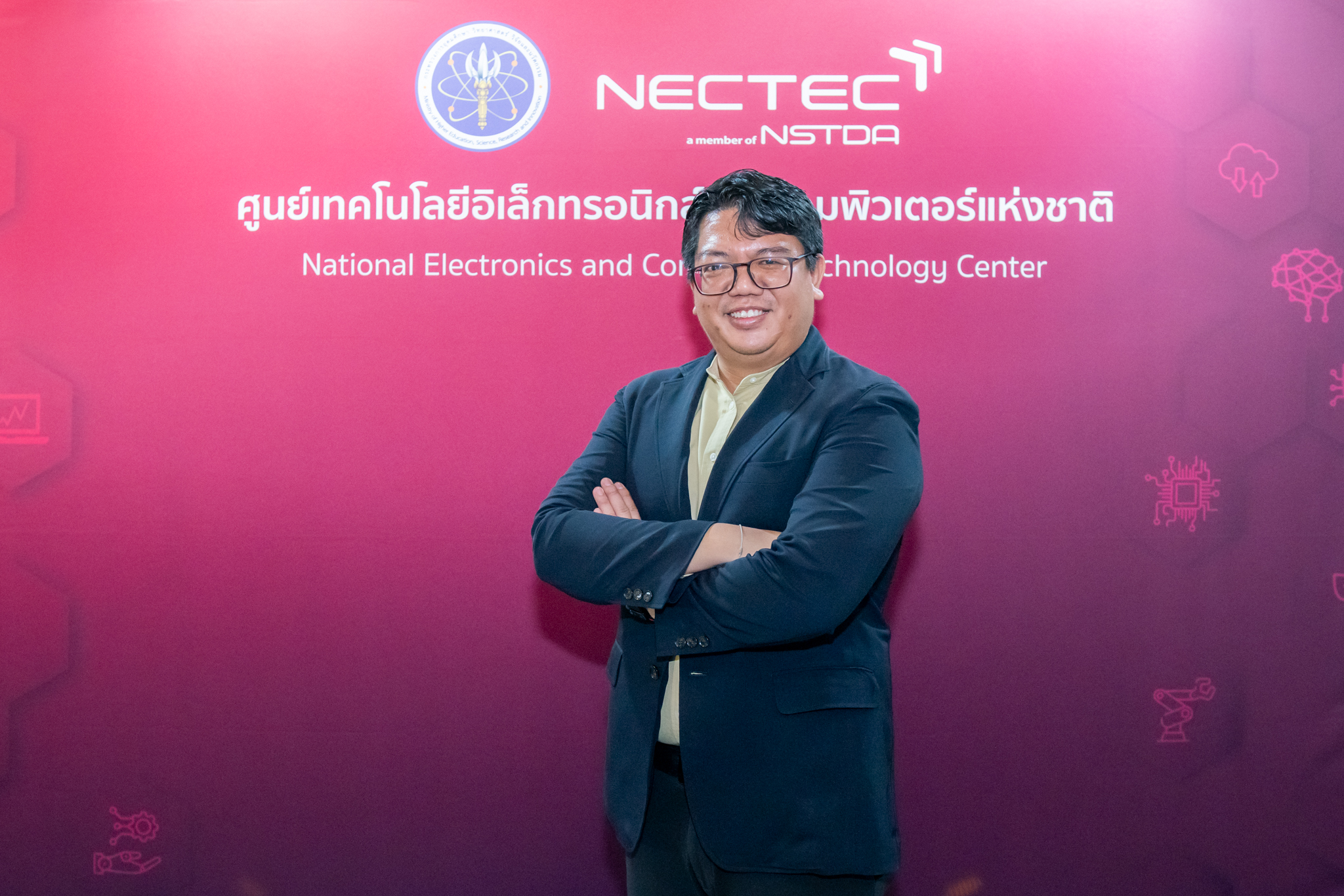 2 นายนริชพันธ์ เป็นผลดี หัวหน้าทีมวิจัยเทคโ