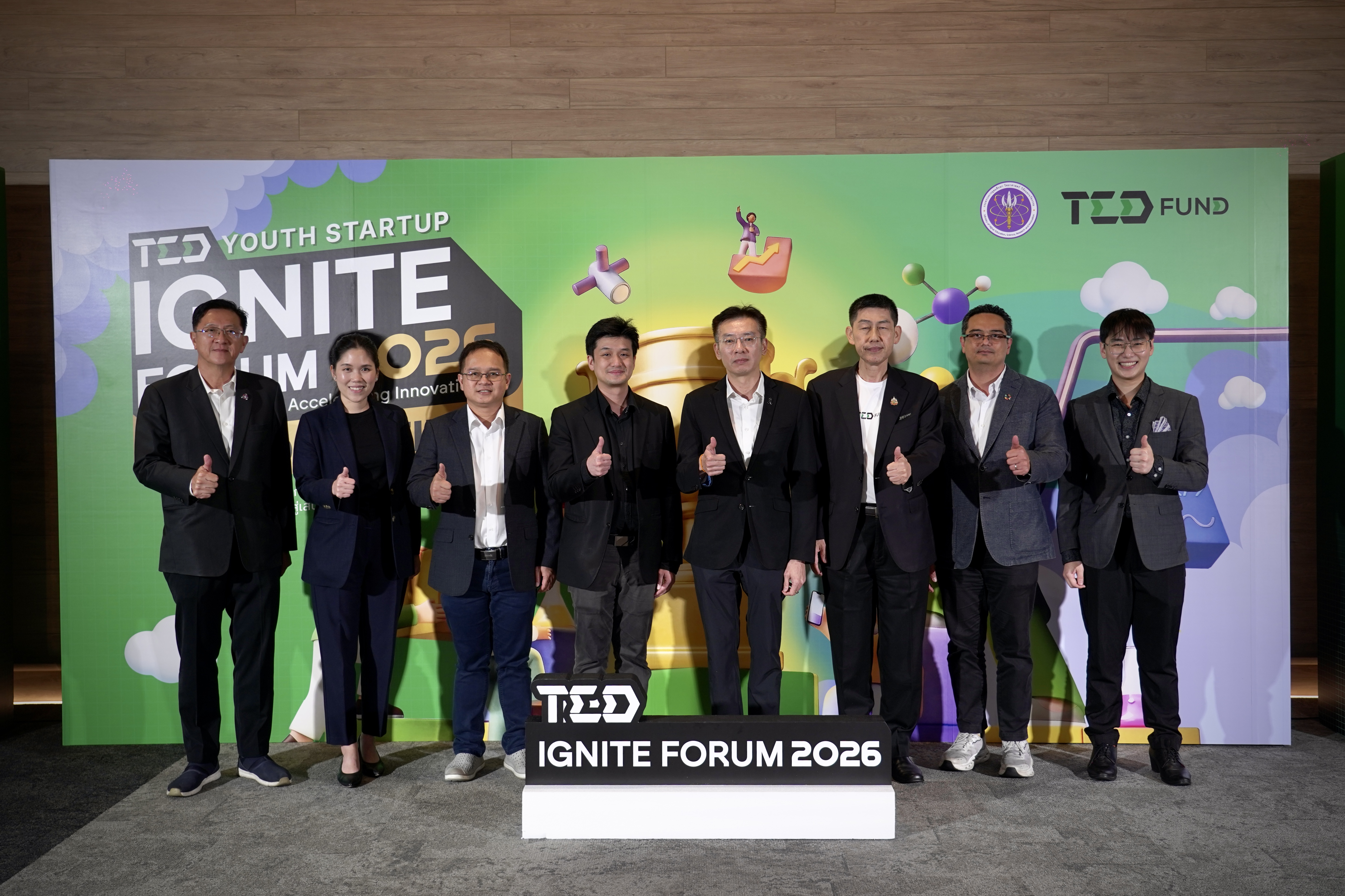 A7EFACB3 63E7 4418 A612 FCA0939C369F 1 201 a