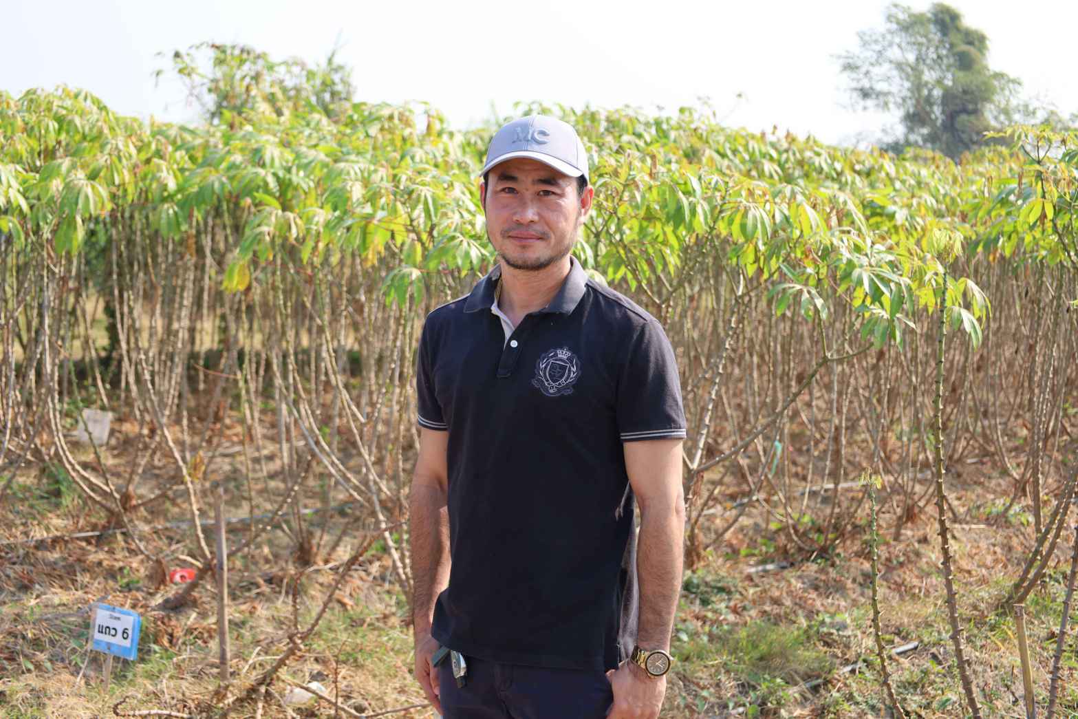 06 นายปรมี ปลื้มจิตร เจ้าหน้าที่ดูแลแปลงวิจ