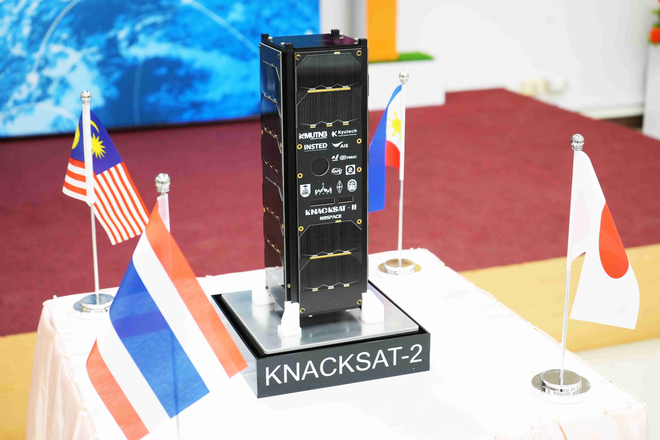 4 ดาวเทียมแนคแซท2