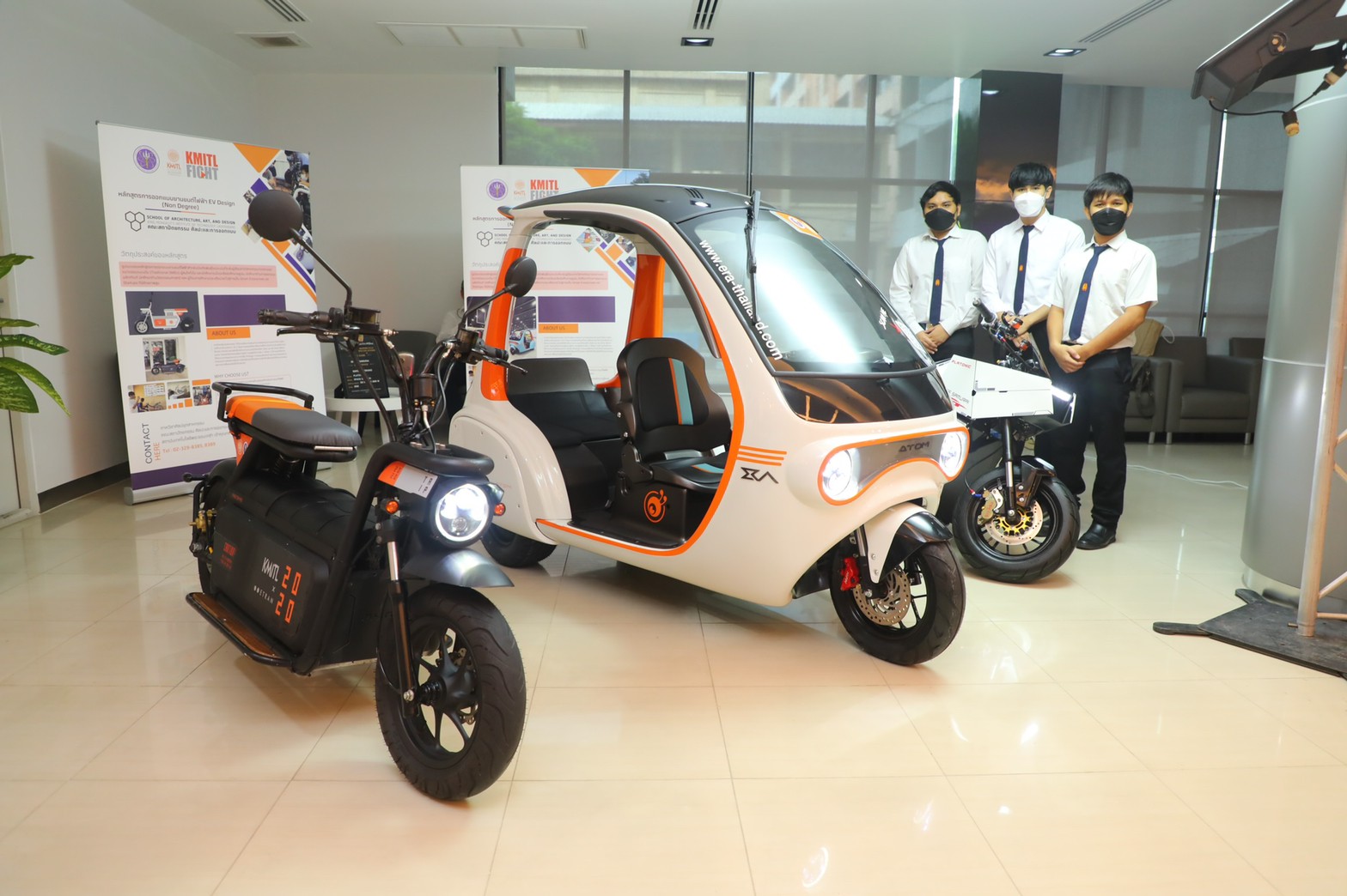 86EED5B3 0860 4E8E 93D6 7177086264E3 L0 001