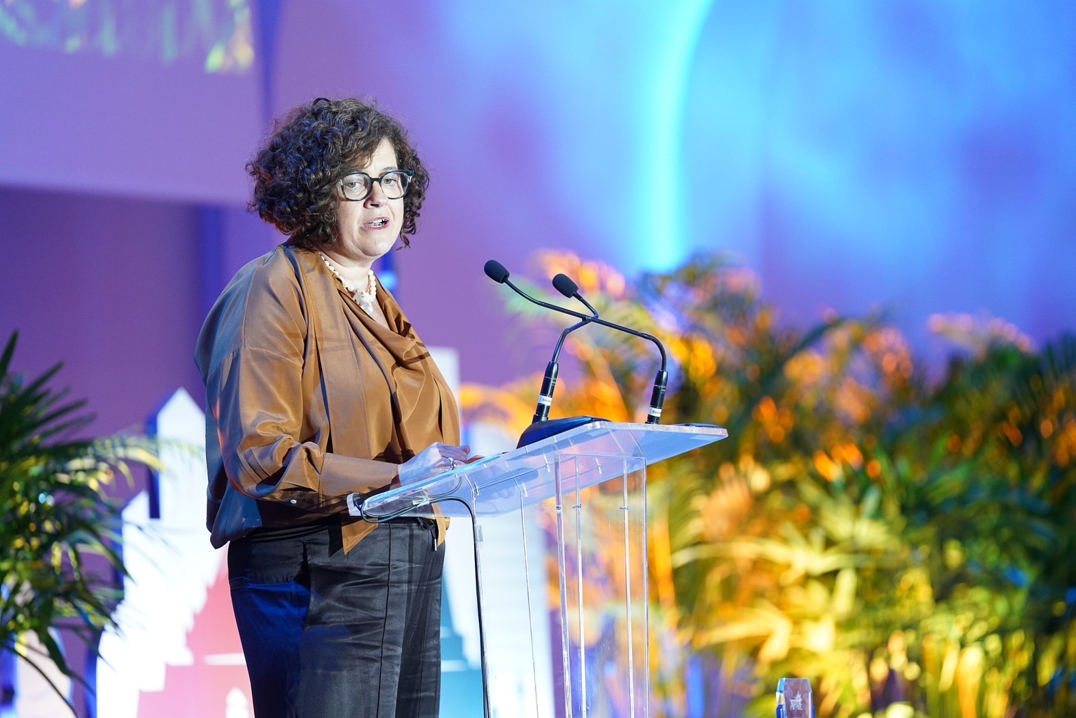 C4E8A53E CB06 4519 80EF 4EAA4D9D376D