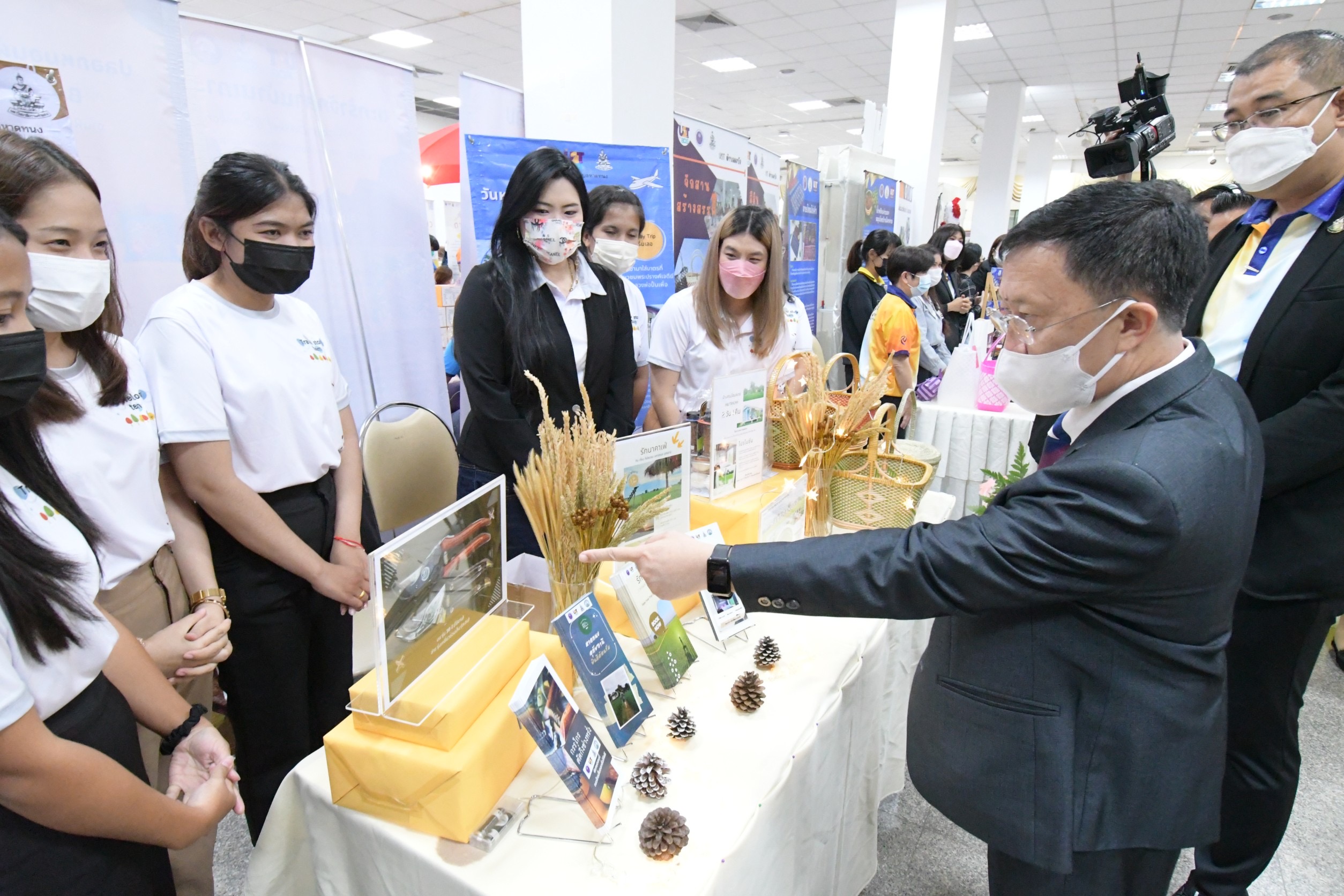 81300A3B 26DF 4B20 9D7B 79AE86CEFCCC