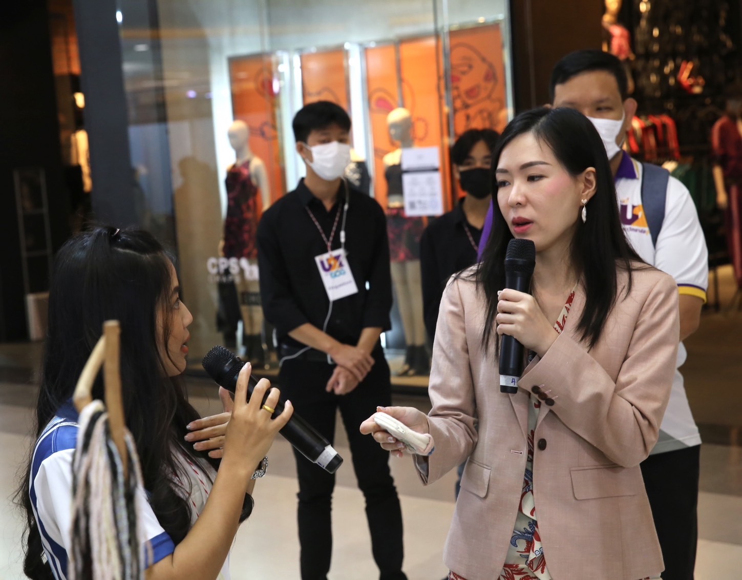 9704115B A214 4FFA 8EC4 F562A8BE7F88