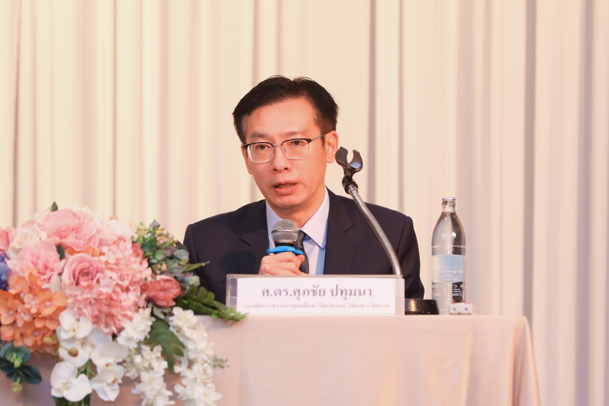 BE060C33 E915 4A03 8CD7 10FEF5F28F34