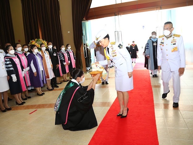 FC9CEACB A335 4E47 B287 EDBEB4842E56