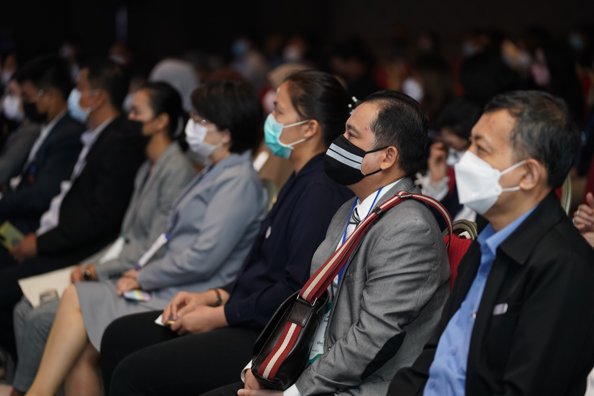 4E93AED7 AE27 4B24 92B5 32A9D1459A8C