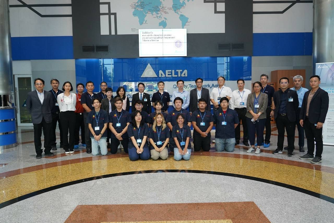 2A5D5C5E B50B 4DC9 94DA FBF9DBFFA0E5