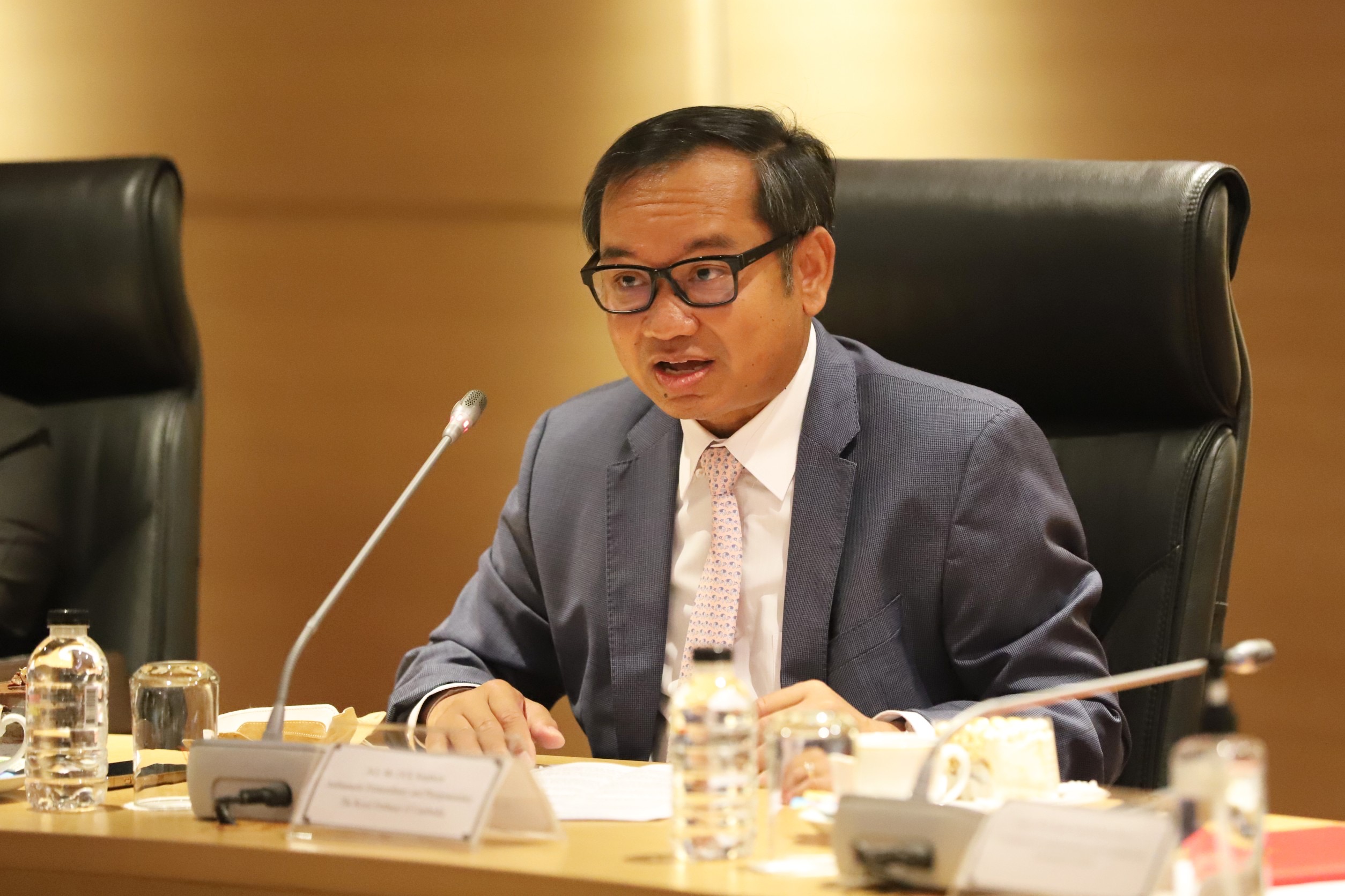 892E1B9B F517 4896 B696 9DBC076FF050