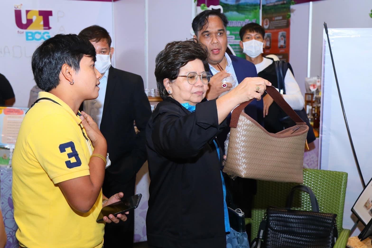 A3424124 C5FC 4912 87F2 50A580D09D5D