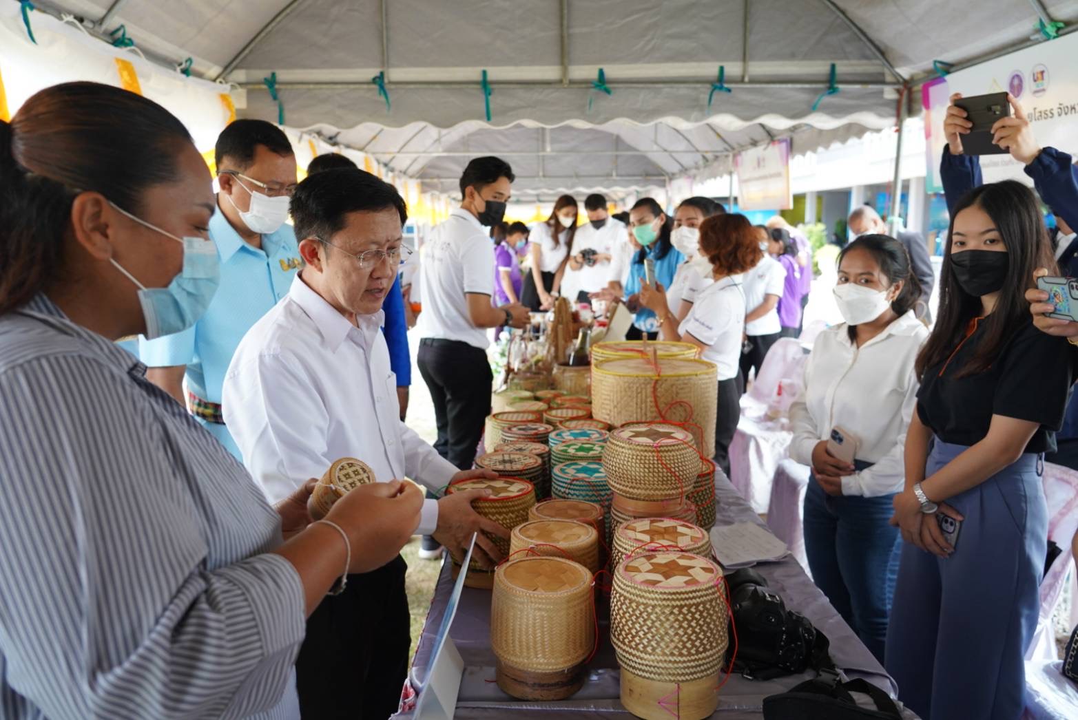 1819BBB7 2EE7 4943 807B DC110CAA06A0