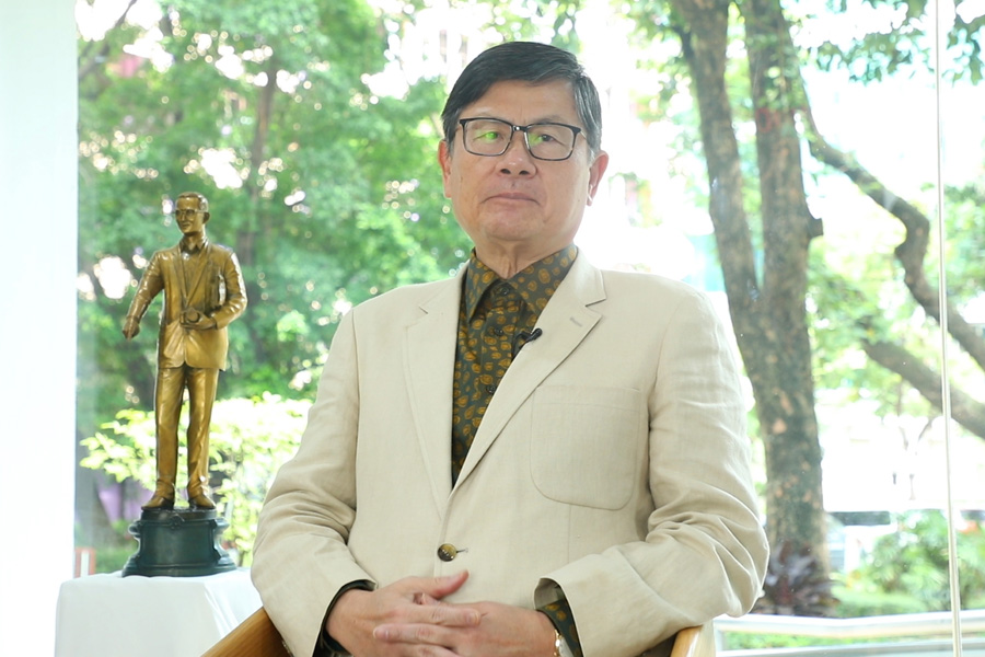 8Q3A1973.MOV.07 12 38 34.Still001