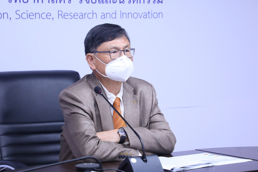 E58C7F1B 1C2E 464C B456 2784B4F137ED