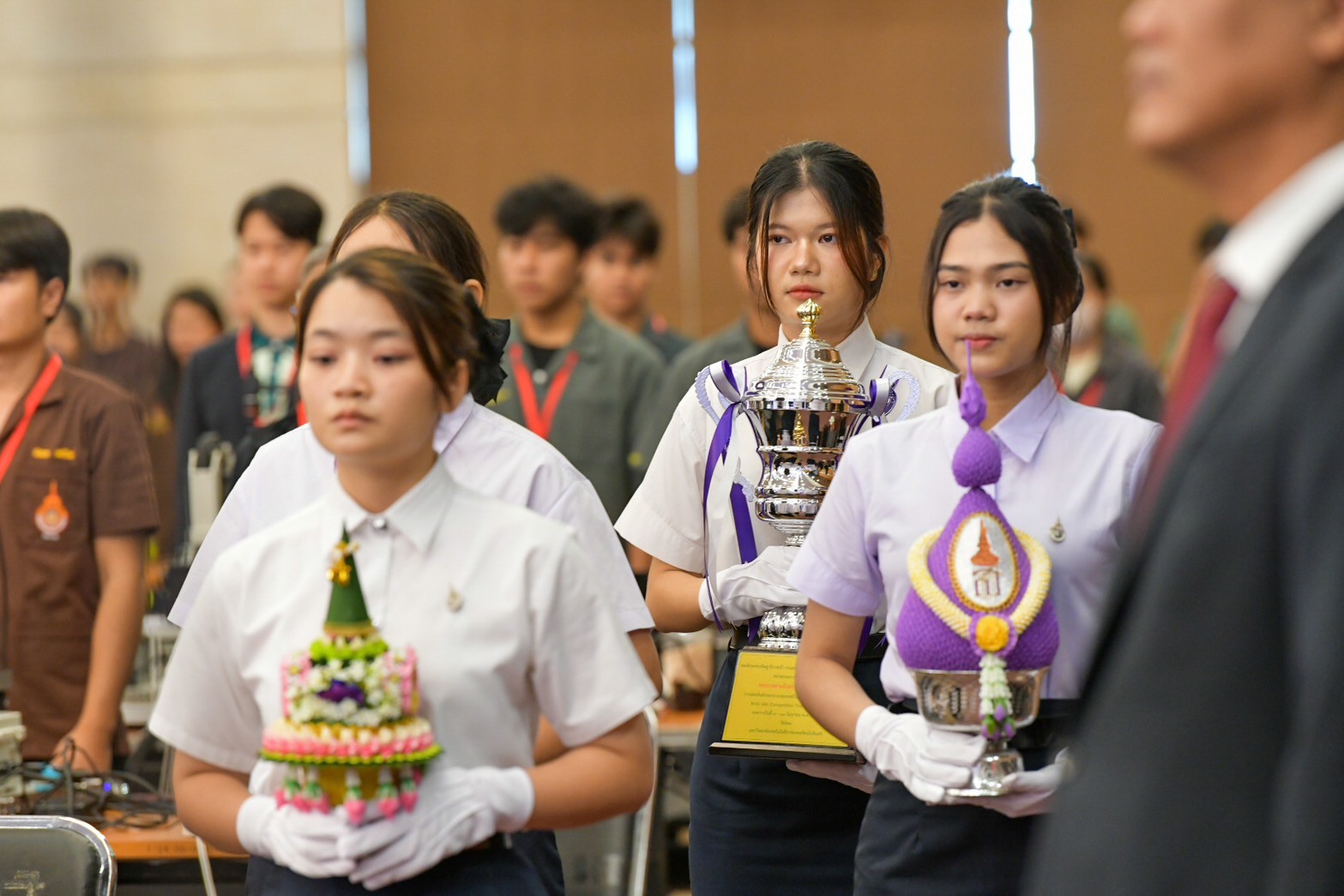 LINE ALBUM 12668 250616 3