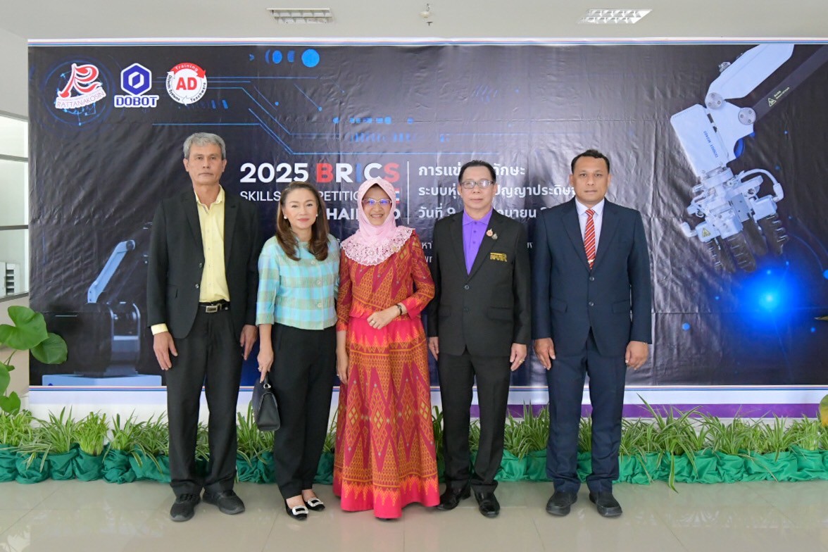 LINE ALBUM 12668 250616 5