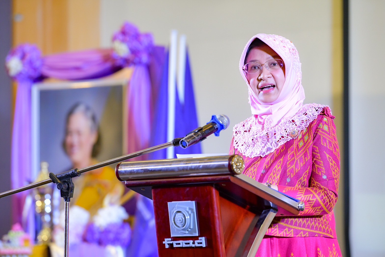 LINE ALBUM 12668 250616 7