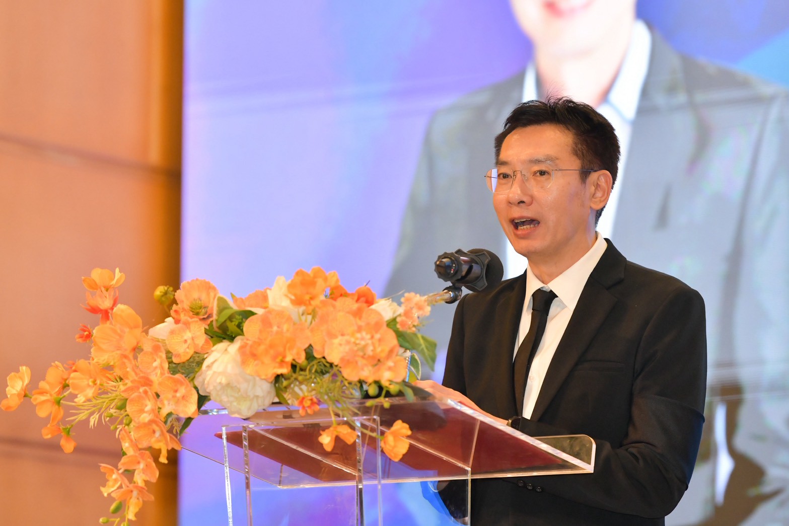 LINE ALBUM 141168 251118 3