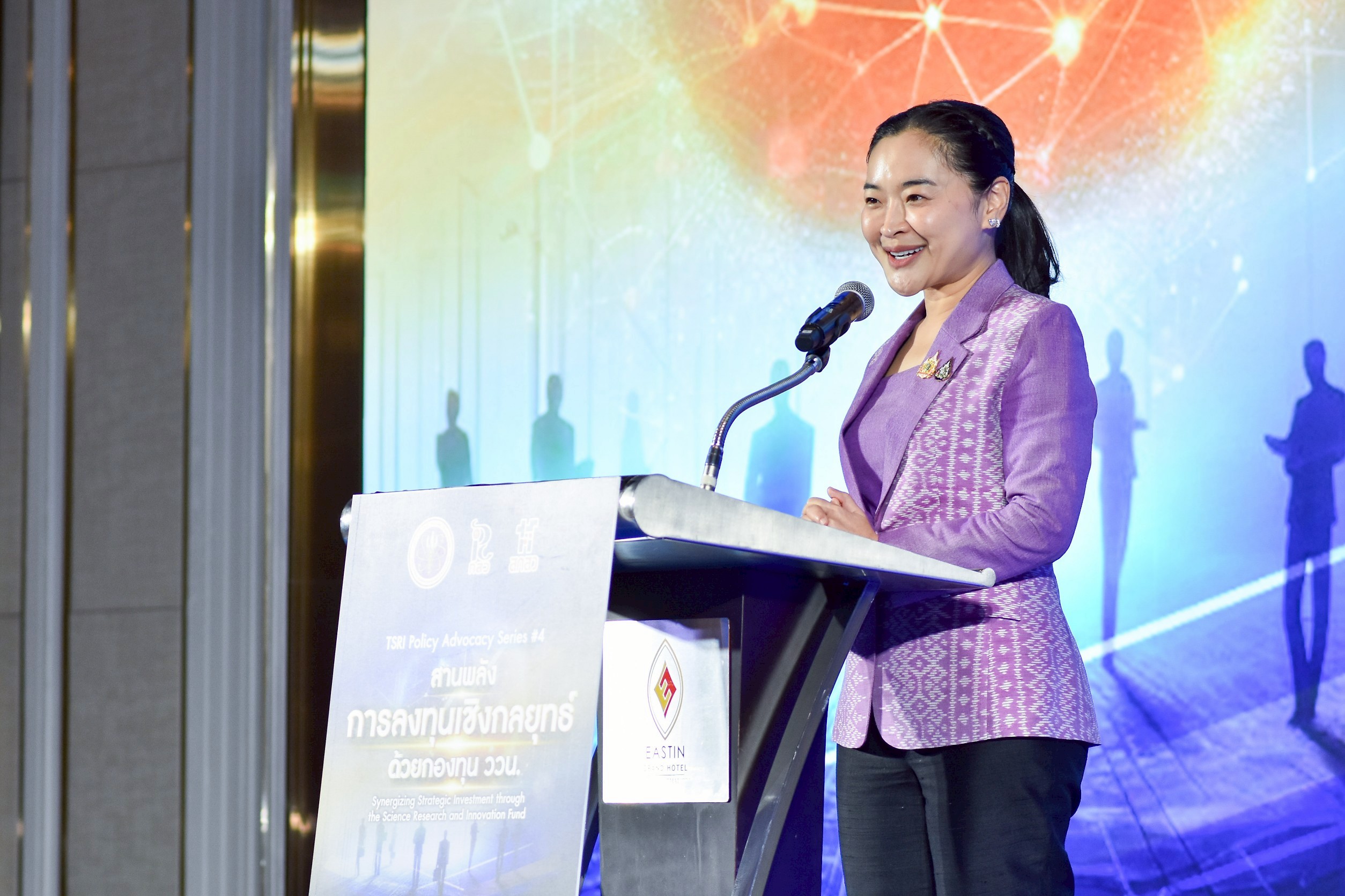 LINE ALBUM 04082568 2 250805 2