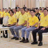 "วันนี นนท์ศิริ“ ผู้ช่วยปลัดกระทรวง อว. รับมอบกล้าไม้จากนายก ... พารามิเตอร์รูปภาพ 1