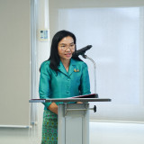 "วราภรณ์" ที่ปรึกษาด้านระบบบริหารการอุดมศึกษาฯ รับมอบทุนการศ ... พารามิเตอร์รูปภาพ 1