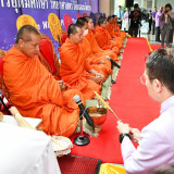 อว. จัดพิธีทำบุญตักบาตรเนื่องในวันคล้ายวันสถาปนากระทรวง อว.  ... Image 4