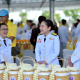 “สุดาวรรณ” รมว.อว. พร้อมด้วยคณะผู้บริหาร อว. ร่วมพิธีทำบุญตั ... Image 9