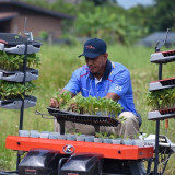 วว./วช. ถ่ายทอดองค์ความรู้การผลิตไม้ดอกแบบองค์รวม เพื่อการผล ... พารามิเตอร์รูปภาพ 1