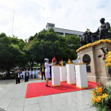 กระทรวง อว. จัดพิธีวางพุ่มดอกไม้ถวายราชสักการะพระบรมราชานุสา ... Image 7