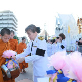 อว. ร่วมพิธีทำบุญตักบาตรถวายพระราชกุศล “งานเฉลิมพระเกียรติสม ... Image 2