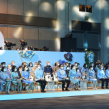 อว. ร่วมพิธีเปิดงาน “ภูษาศิลป์ จากท้องถิ่นสู่สากล” ชมแฟชั่นโ ... Image 1