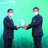 ปลัดกระทรวง อว. มอบโล่ขอบคุณหน่วยงานร่วมจัดงานมหกรรมวิทยาศาส ... Image 30