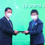 ปลัดกระทรวง อว. มอบโล่ขอบคุณหน่วยงานร่วมจัดงานมหกรรมวิทยาศาส ... Image 29