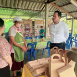 ดร.ลัทธจิตร มีรักษ์ ผู้ช่วยรัฐมนตรี อว. ลงพื้นที่วิสาหกิจชุม ... พารามิเตอร์รูปภาพ 3