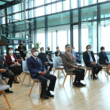 “เอนก” รับสนองแนวพระราชดำริ “ในหลวงรัชกาลที่ 9” แก้ปัญหาคนกั ... Image 6