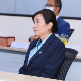 “เอนก” รับสนองแนวพระราชดำริ “ในหลวงรัชกาลที่ 9” แก้ปัญหาคนกั ... Image 18