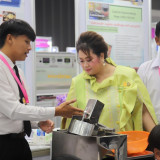 อว. ผนึกกำลัง กห. ผลักดันผลงานวิจัยและนวัตกรรมเพื่อเสริมสร้า ... Image 5